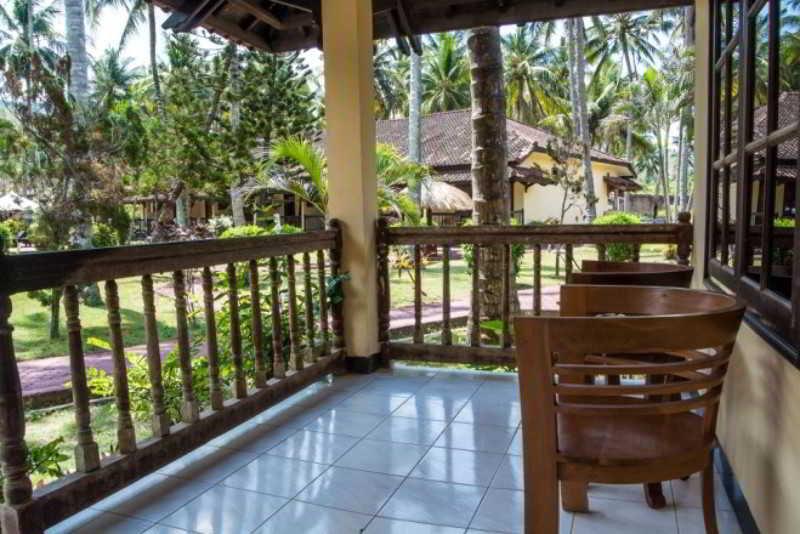 Kuta Indah Hotel Exterior photo